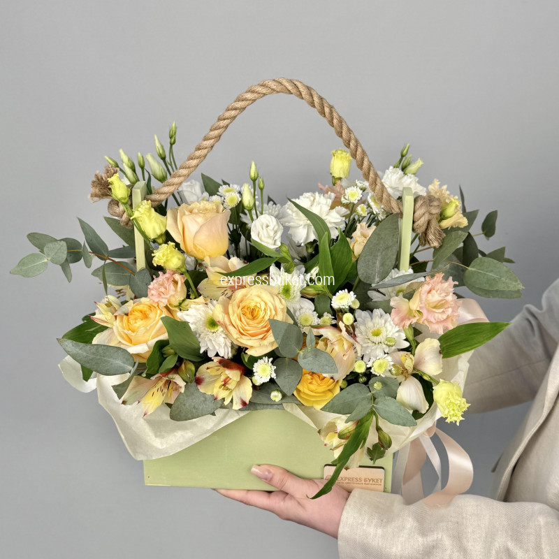 Цветы в коробке 1027