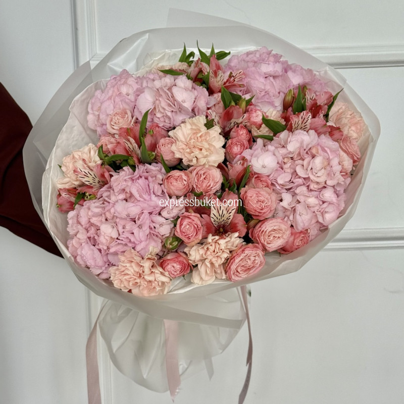 Розовое соцветие